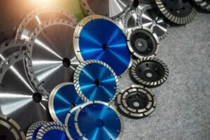 High-quality saw blade for precision cutting in woodworking and metalworking applications.